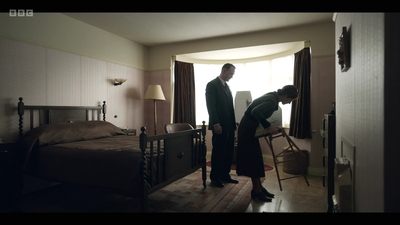 Life_After_Life_S01E03_mkv7119.jpg