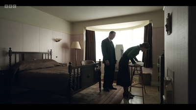 Life_After_Life_S01E03_mkv7121.jpg