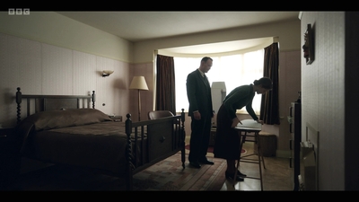 Life_After_Life_S01E03_mkv7123.jpg