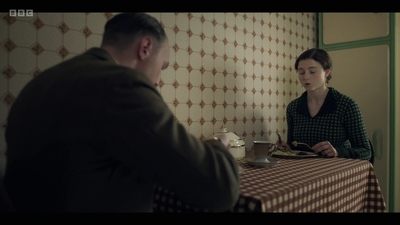 Life_After_Life_S01E03_mkv7297.jpg