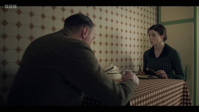 Life_After_Life_S01E03_mkv7300.jpg