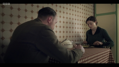 Life_After_Life_S01E03_mkv7316.jpg