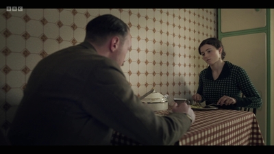 Life_After_Life_S01E03_mkv7320.jpg