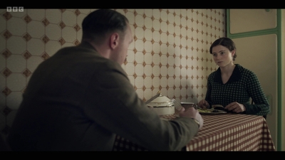 Life_After_Life_S01E03_mkv7321.jpg
