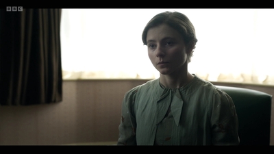 Life_After_Life_S01E03_mkv7479.jpg