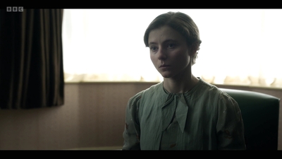Life_After_Life_S01E03_mkv7481.jpg