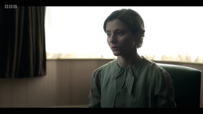 Life_After_Life_S01E03_mkv7483.jpg