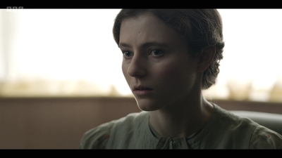 Life_After_Life_S01E03_mkv7499.jpg