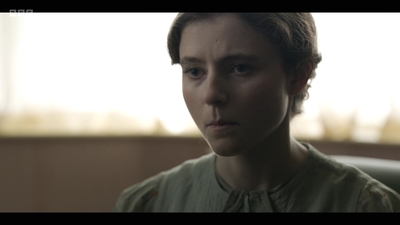Life_After_Life_S01E03_mkv7514.jpg