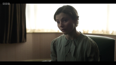 Life_After_Life_S01E03_mkv7544.jpg