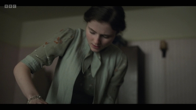 Life_After_Life_S01E03_mkv7602.jpg