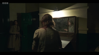 Life_After_Life_S01E03_mkv7741.jpg