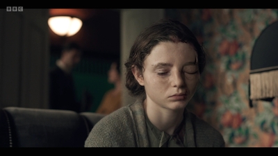 Life_After_Life_S01E03_mkv7783.jpg