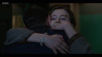Life_After_Life_S01E03_mkv7975.jpg