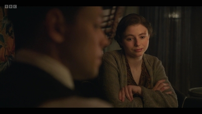 Life_After_Life_S01E03_mkv7989.jpg
