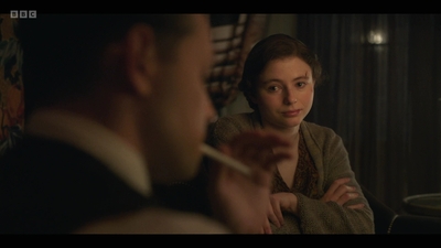 Life_After_Life_S01E03_mkv7990.jpg