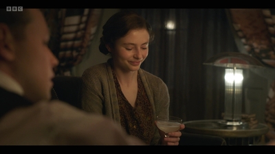 Life_After_Life_S01E03_mkv8017.jpg