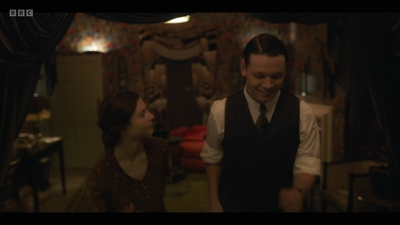 Life_After_Life_S01E03_mkv8025.jpg