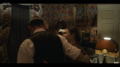 Life_After_Life_S01E03_mkv8039.jpg