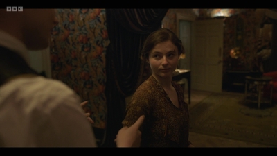 Life_After_Life_S01E03_mkv8052.jpg