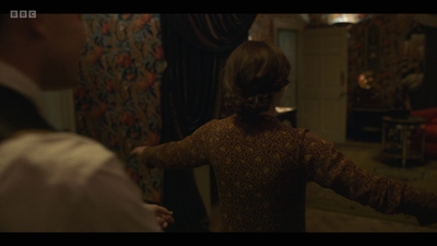 Life_After_Life_S01E03_mkv8053.jpg