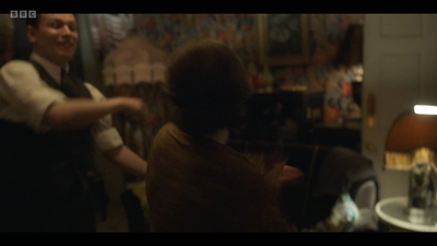 Life_After_Life_S01E03_mkv8056.jpg