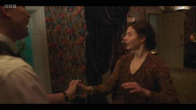 Life_After_Life_S01E03_mkv8059.jpg