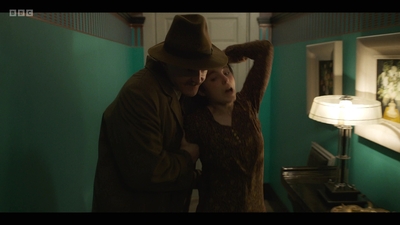 Life_After_Life_S01E03_mkv8078.jpg