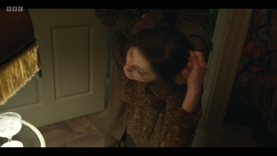 Life_After_Life_S01E03_mkv8082.jpg