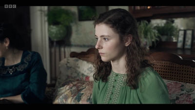 Life_After_Life_S01E03_mkv8277.jpg