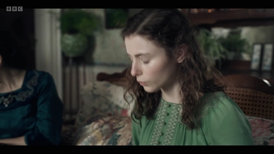 Life_After_Life_S01E03_mkv8279.jpg