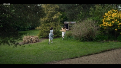 Life_After_Life_S01E03_mkv8535.jpg