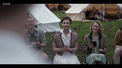 Life_After_Life_S01E03_mkv8717.jpg