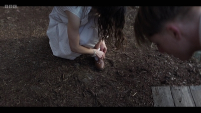Life_After_Life_S01E03_mkv8987.jpg