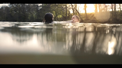 Life_After_Life_S01E03_mkv9047.jpg