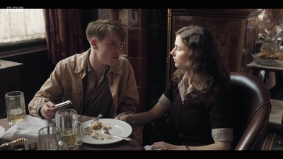Life_After_Life_S01E03_mkv9097.jpg