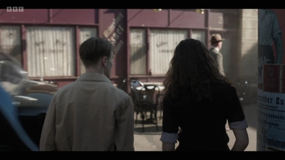 Life_After_Life_S01E03_mkv9108.jpg