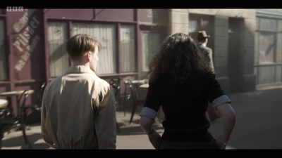 Life_After_Life_S01E03_mkv9109.jpg