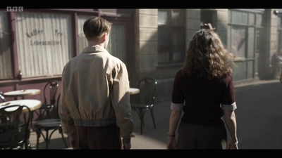 Life_After_Life_S01E03_mkv9110.jpg