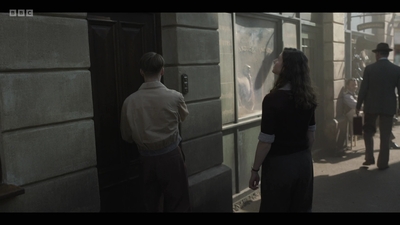 Life_After_Life_S01E03_mkv9116.jpg