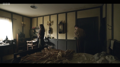 Life_After_Life_S01E03_mkv9129.jpg