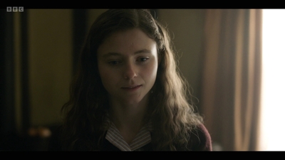 Life_After_Life_S01E03_mkv9142.jpg
