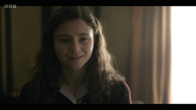 Life_After_Life_S01E03_mkv9154.jpg