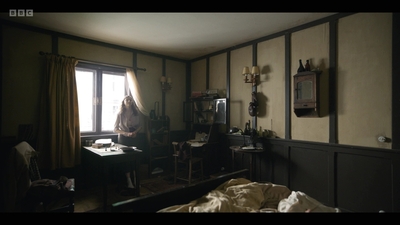 Life_After_Life_S01E03_mkv9244.jpg