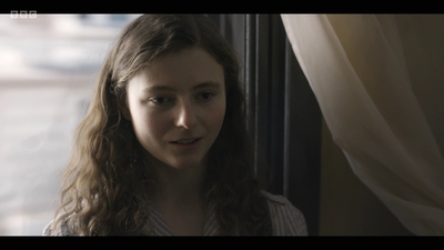 Life_After_Life_S01E03_mkv9253.jpg
