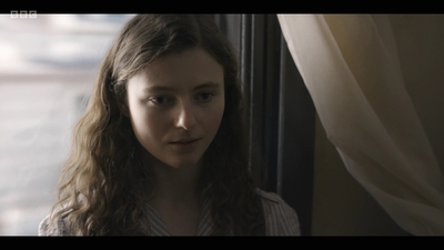 Life_After_Life_S01E03_mkv9259.jpg