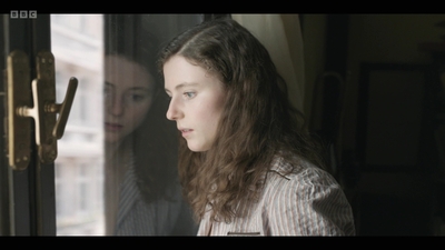 Life_After_Life_S01E03_mkv9274.jpg