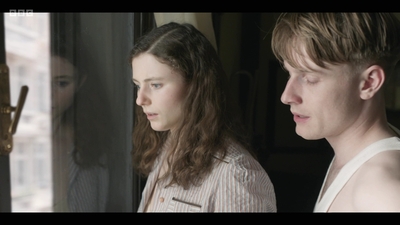 Life_After_Life_S01E03_mkv9280.jpg