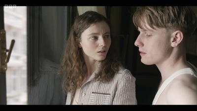 Life_After_Life_S01E03_mkv9281.jpg