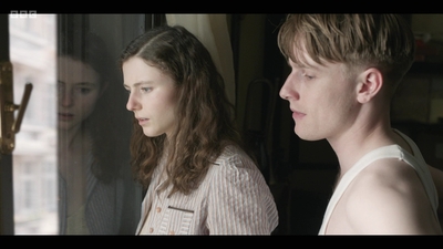 Life_After_Life_S01E03_mkv9287.jpg